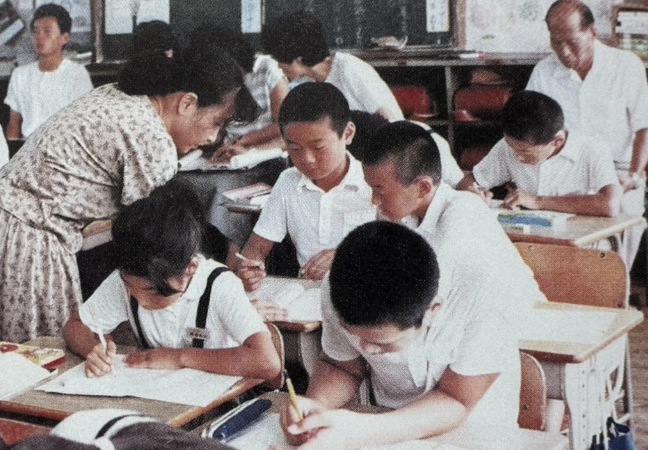 廃校時代の千田小学校の別の内観